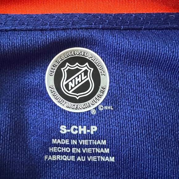 NHL New York Islanders Hockey Team Logo Long Sleeve Youth Jersey - NWT Size S - Picture 2 of 12
